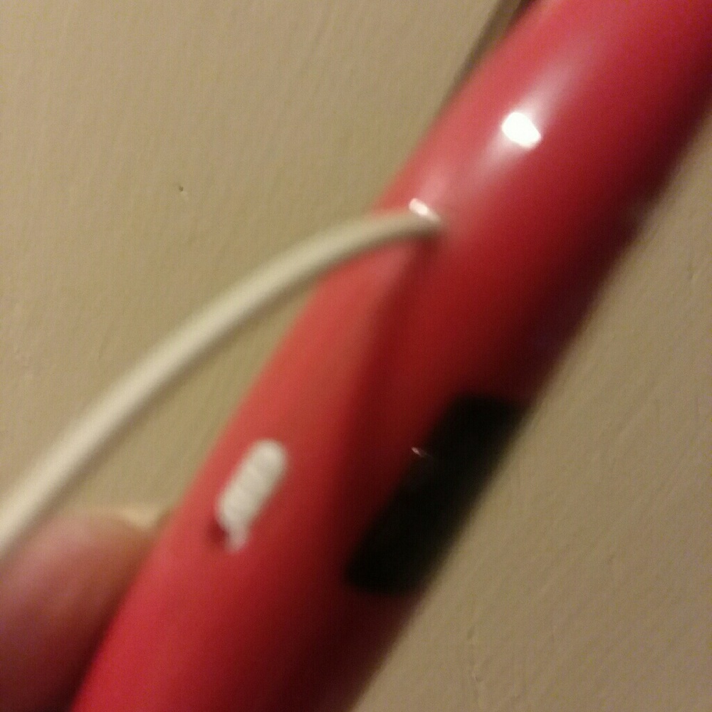 Nice WRAP AROUND ear plug - Picture 4 of 4